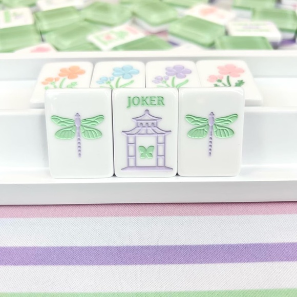 Bam! Let's Mahjong Garden Party Tiles and Mat - Picture 8 of 9